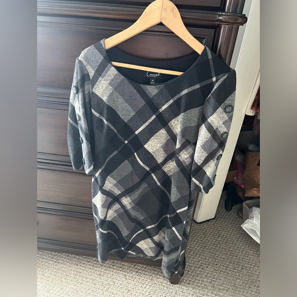 Black and gray dress - Picture 2 of 3